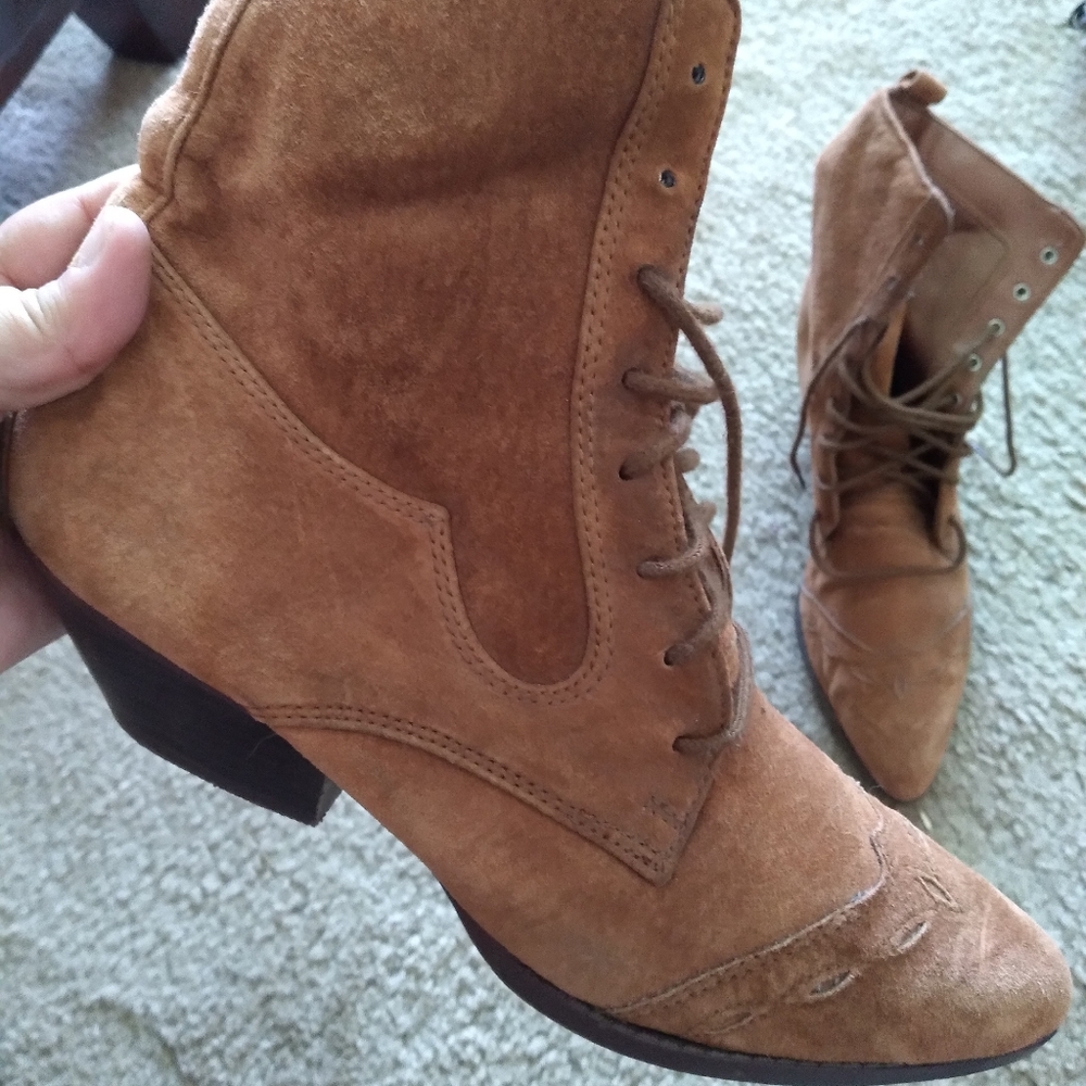 Soft leather booties